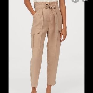 H&M NWOT Black Cargo Paperbag High Waisted Pants